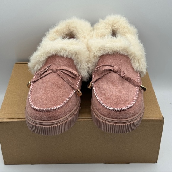 Midnight Blush Pink Faux Fur Moc Slippers | Size 6 | NIB - Picture 1 of 6